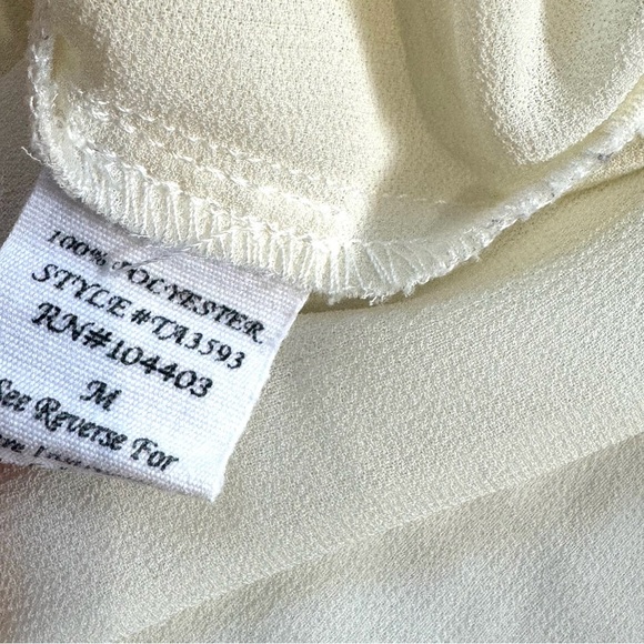 Mine brand chiffon tie waist sleeveless sequin top ❤️ - Picture 5 of 7